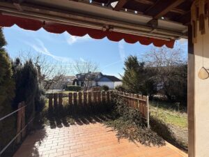 Terrasse EG mit Zugang zum Garten