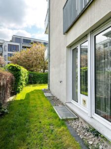 Garten (seitlich)