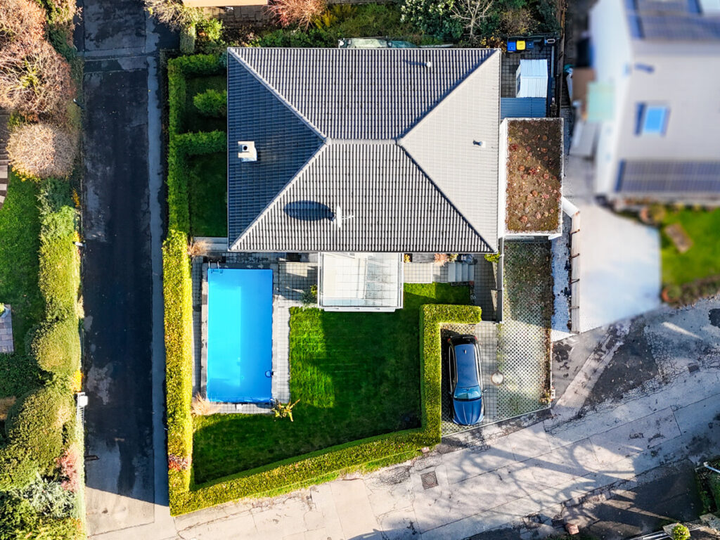 Haus und Grundstück, Ansicht von oben