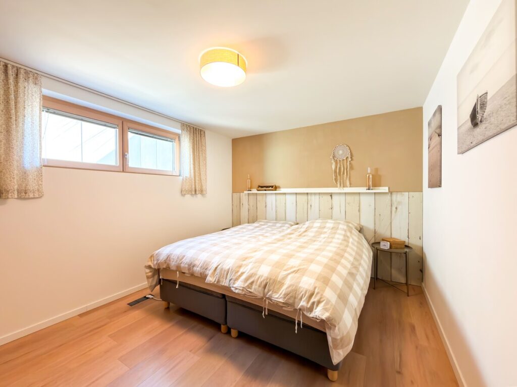 Schlafzimmer im UG