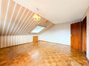 DG Schlazfimmer 2 mit Balkonzugang