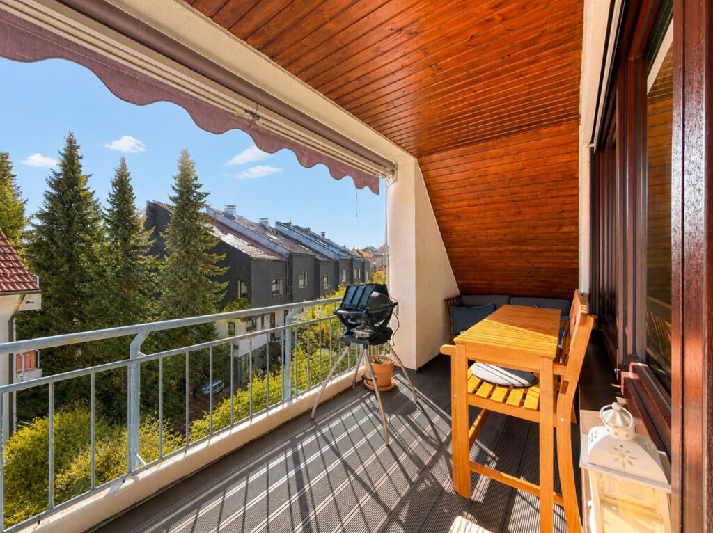 überdachter Balkon