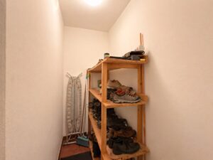 Abstellraum direkt neben der Wohnungstüre