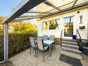 EG überdachte Terrasse