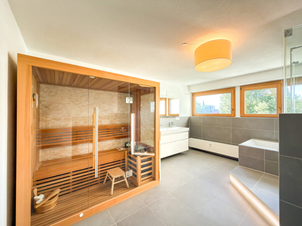 Masterbad mit Sauna