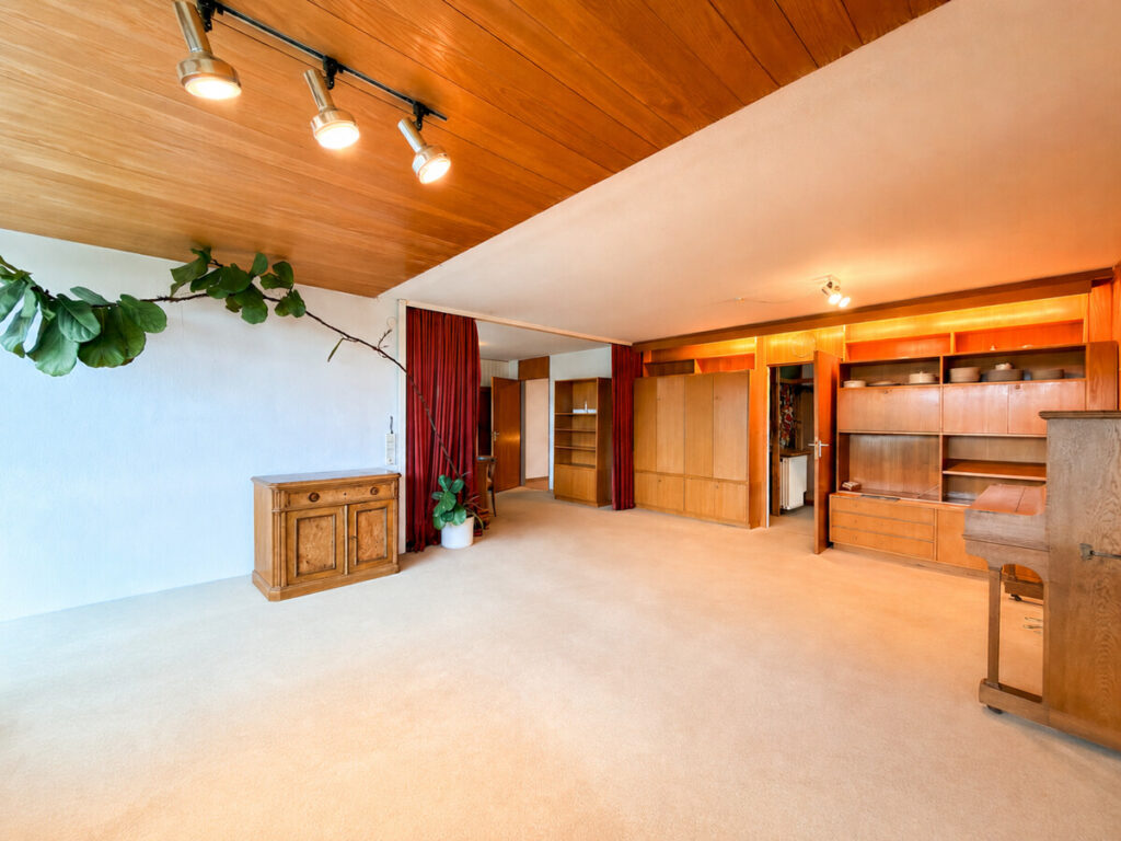 Großzügiges Wohnzimmer