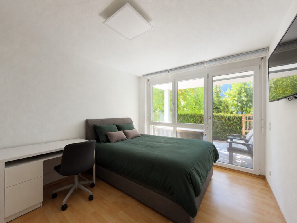 Kinderzimmer mit Terrassenzugang
