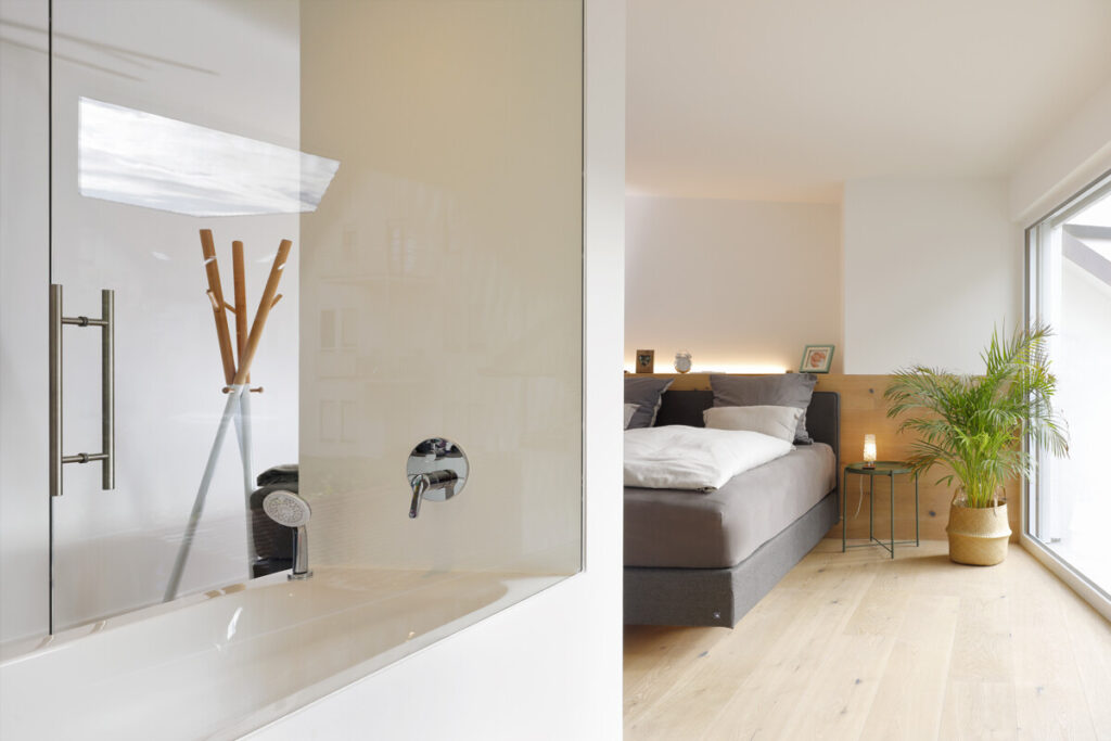 Schlafzimmer möbliert