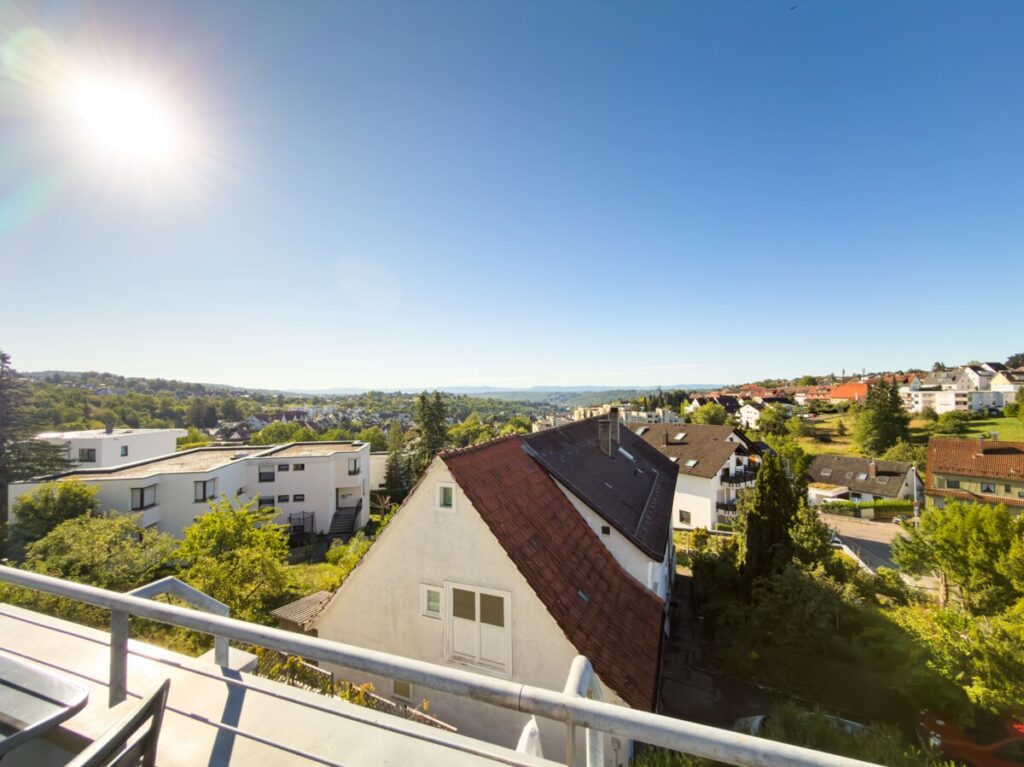 Weitblick bis auf die Schwäbische Alb