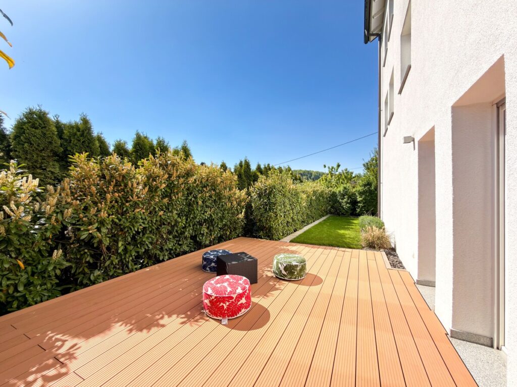 Wunderschöner Outdoorbereich im Gartengeschoss