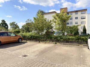 Aussenstellplatz