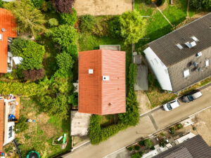 Haus- und Grundstücksansicht Vogelperspektive