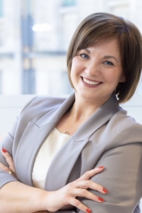 Frau Monique Räker